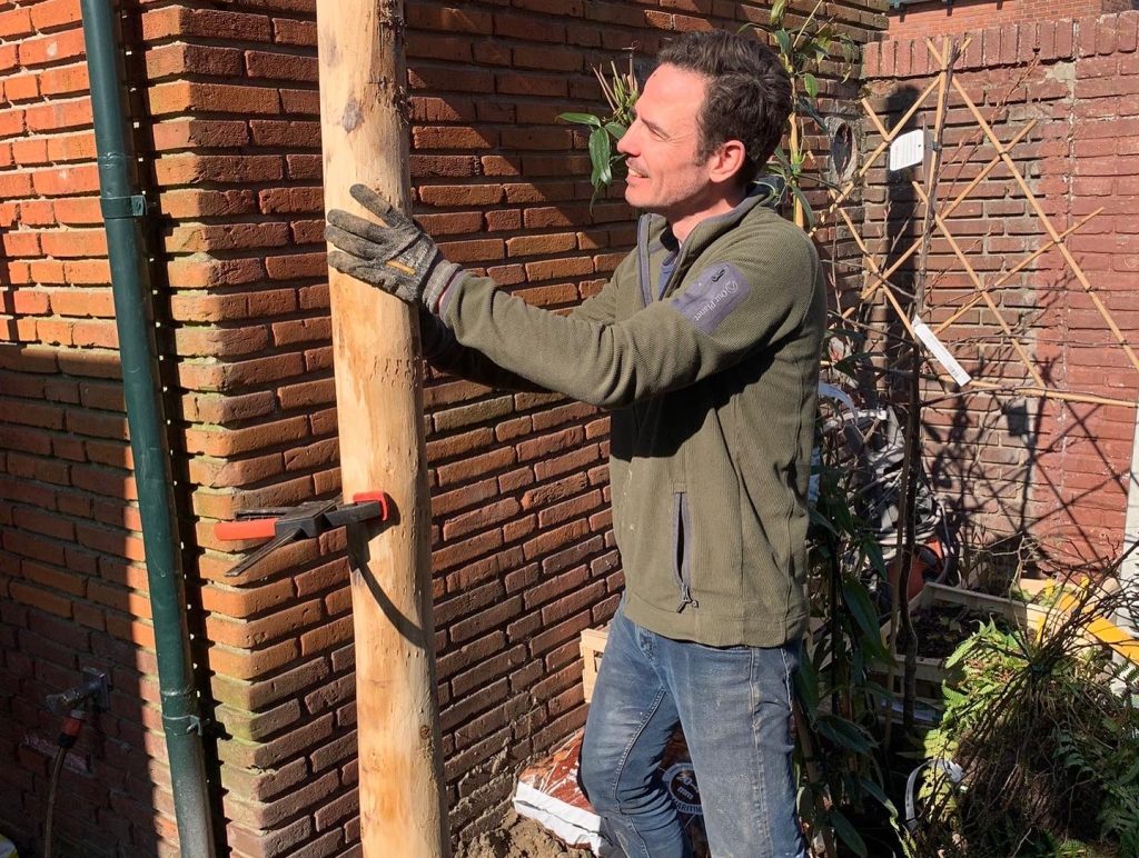 Aan het werk in de tuin